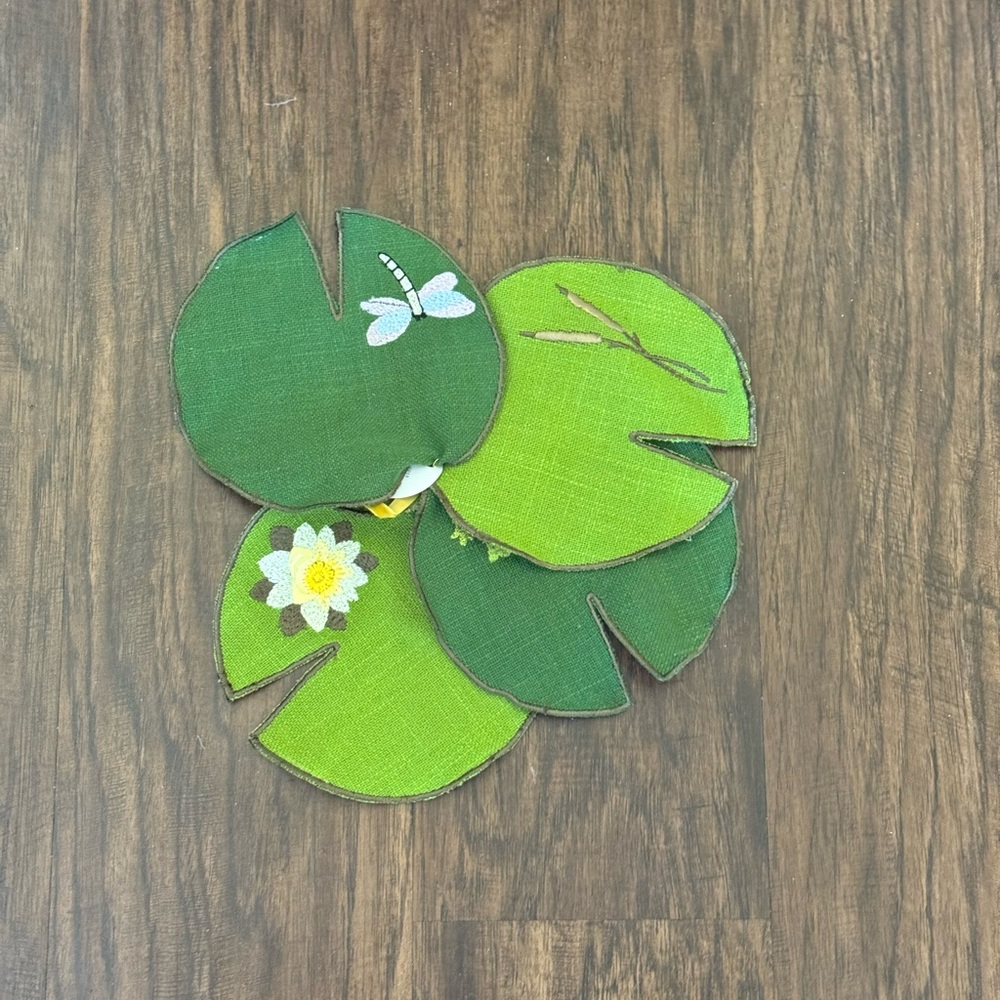 Anthropologie Lilypad floating cocktail napkins set of 4 - Picture 2 of 12